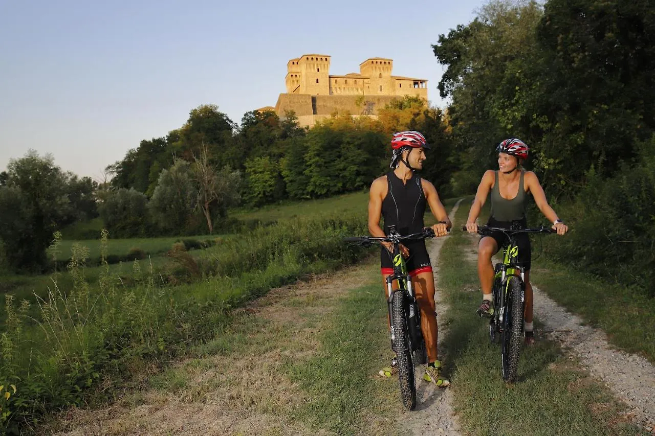 בית הארחה Torrechiara 	La Locanda Del Borgo