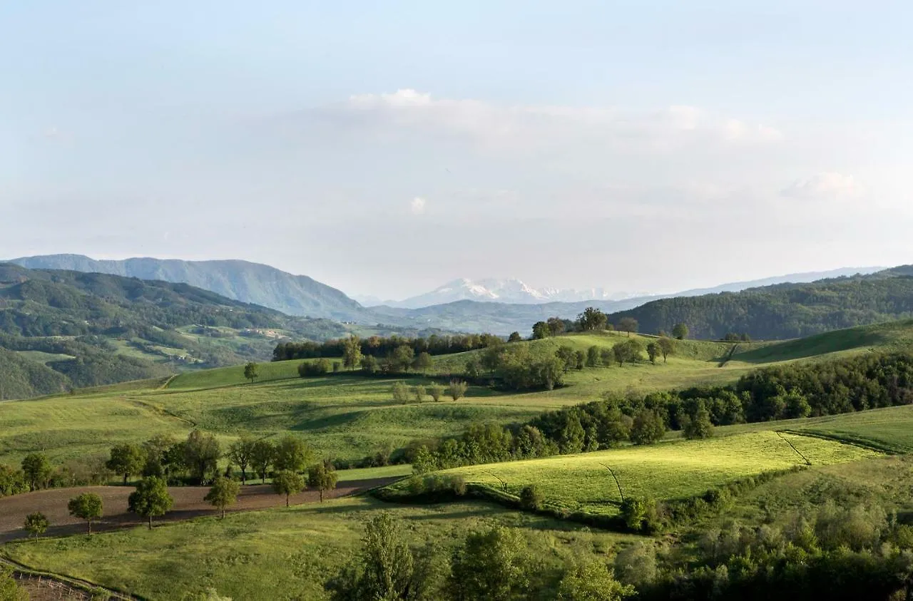 בית כפרי בית הארחה Torrechiara 	La Locanda Del Borgo